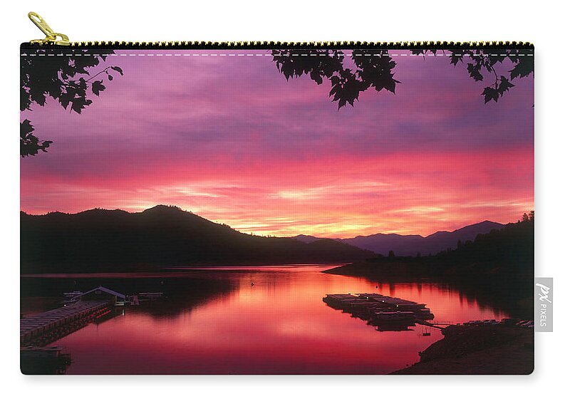 Lake Shasta Zip Pouch featuring the photograph Houseboats On Lake Shasta In Ca by Jim Corwin