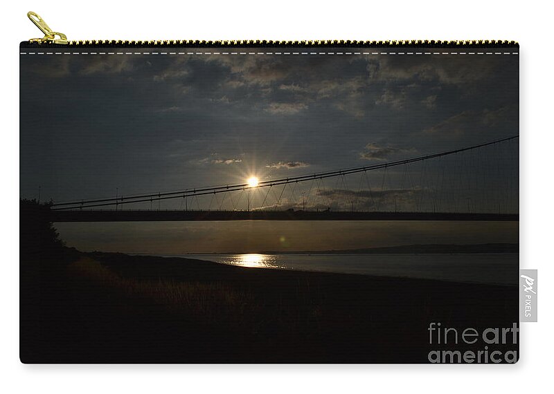 Humber Bridge Zip Pouch featuring the photograph Humber Bridge Sunset by Scott Lyons