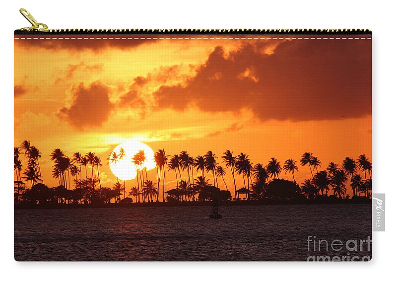 Isla De Cabras Carry-all Pouch featuring the photograph Isla De Leprosos by Francisco Pulido