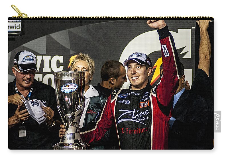 Kyle Busch Zip Pouch featuring the photograph Kyle Busch NNS by Kevin Cable