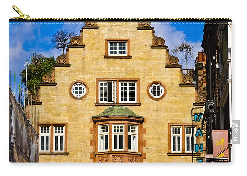 Alley Zip Pouch featuring the photograph Lisle Street by Christi Kraft