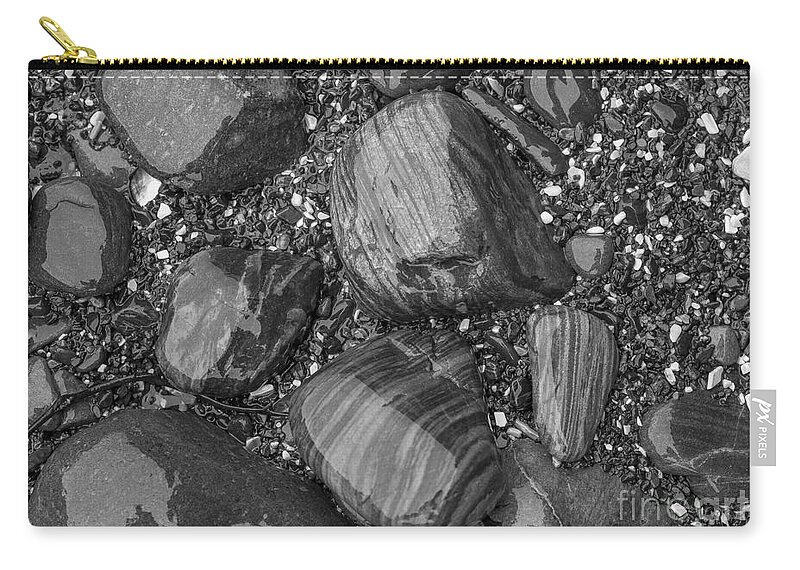 Coast Zip Pouch featuring the photograph Maine stones by Steven Ralser