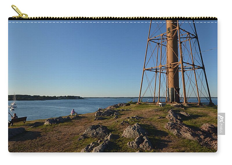 Marblehead Zip Pouch featuring the photograph Marblehead Light Tower Chandler Hovey Park by Toby McGuire