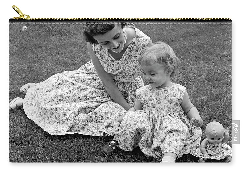 1950's Zip Pouch featuring the photograph Matching Fashion by Underwood Archives
