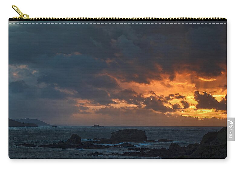 Seascape Zip Pouch featuring the photograph Mirandas Islands Galicia Spain by Pablo Avanzini