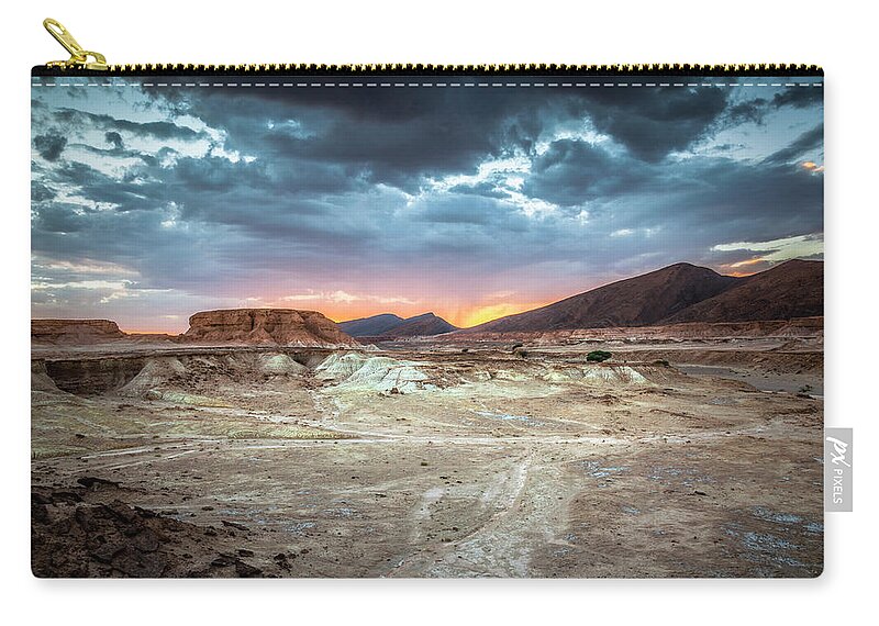 Scenics Zip Pouch featuring the photograph Moroccan Desert Sunset by Nicolamargaret