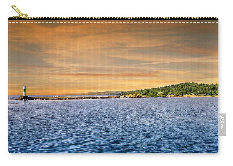 Minnesota Zip Pouch featuring the photograph North Shore Sunset by Bill and Linda Tiepelman
