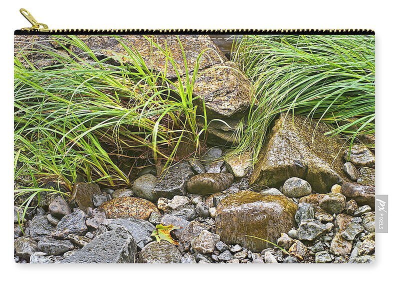 Rock Zip Pouch featuring the photograph Raindrops on the Riverbank Photo by Peter J Sucy