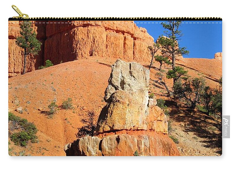 Red Rock Canyon Zip Pouch featuring the photograph Red Rock Canyon 103 by Maria Huntley