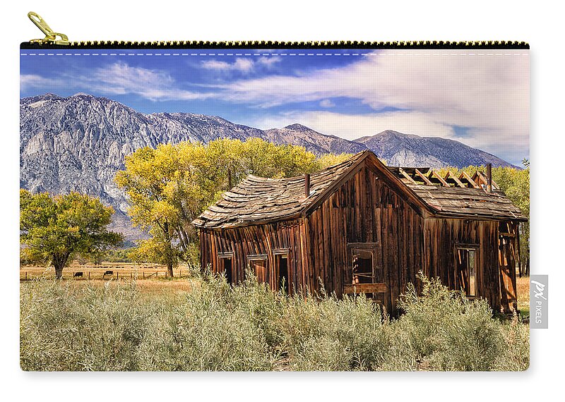 Ranching Zip Pouch featuring the photograph Rovana Homestead by Kathleen Bishop
