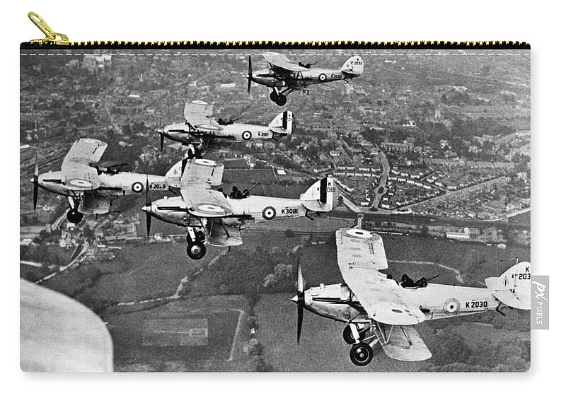 1920 Zip Pouch featuring the photograph Royal Air Force Formation by Underwood Archives