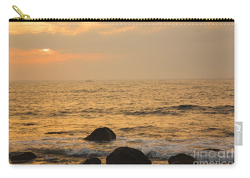 Rye Zip Pouch featuring the photograph Rye Harbor State Park - Rye New Hampshire USA by Erin Paul Donovan