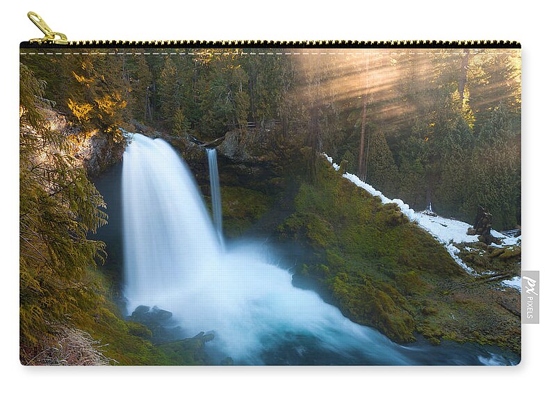Sahalie Carry-all Pouch featuring the photograph Sahalie Falls by Andrew Kumler