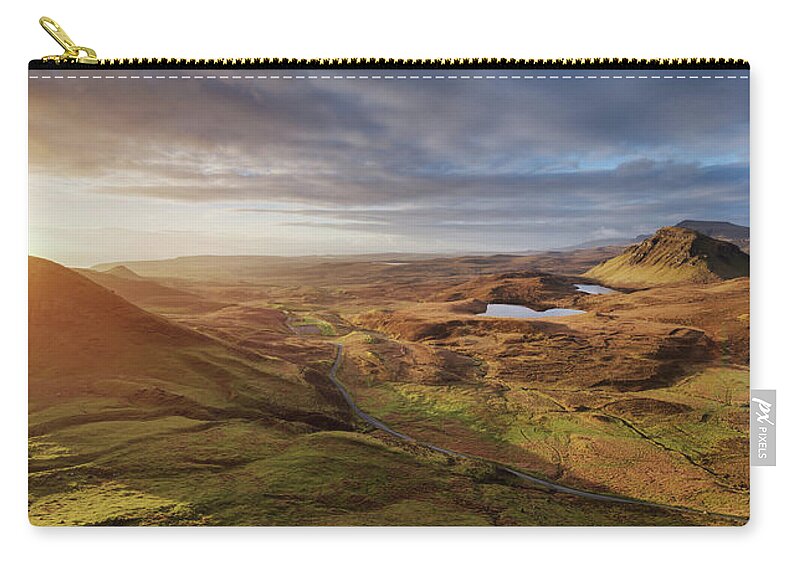 Scenics Zip Pouch featuring the photograph Sunrise At Quiraing, Isle Of Skye by Spreephoto.de