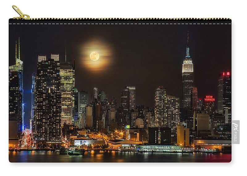 Empire State Building Zip Pouch featuring the photograph Super Moon Over NYC by Susan Candelario