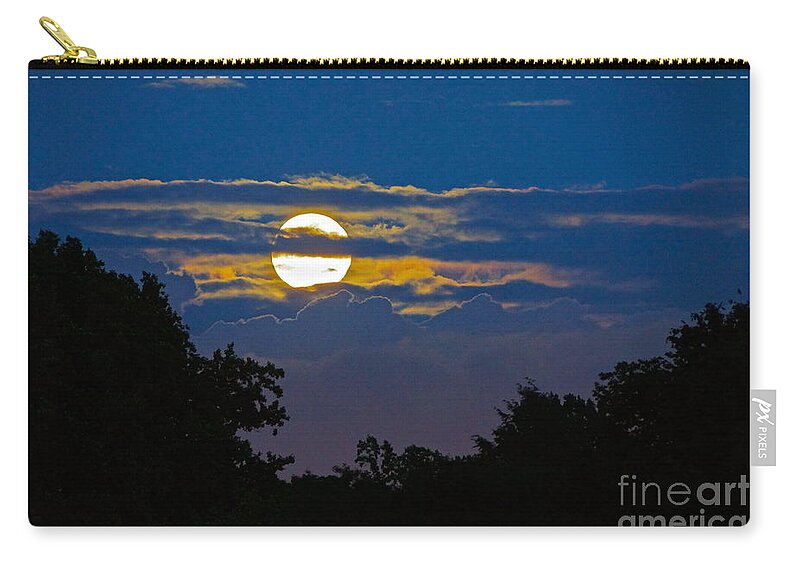 Super Moon 6/23/13 Zip Pouch featuring the photograph Super Moon Rising by Byron Varvarigos