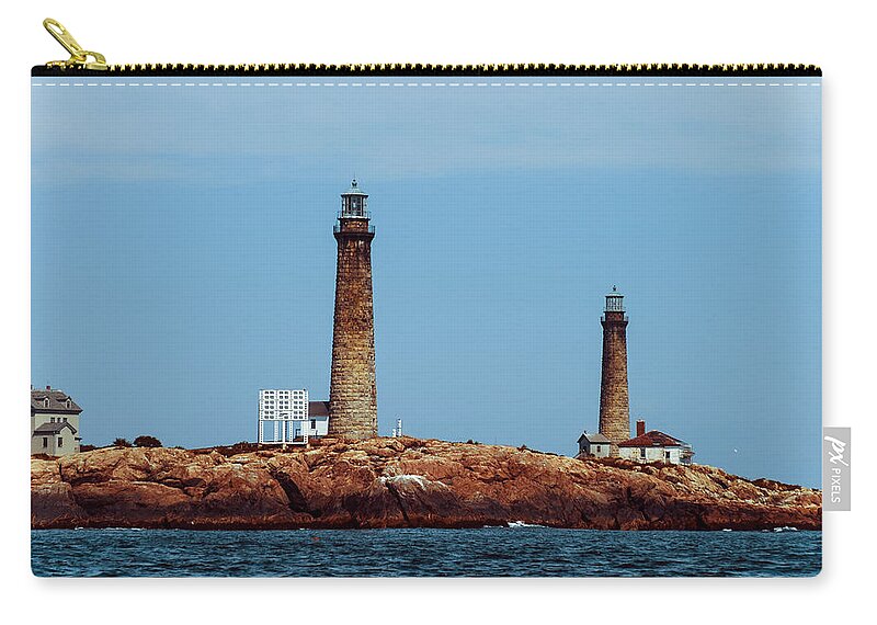  Zip Pouch featuring the photograph The cape Ann lighthouse on Thacher Island by Jeff Folger