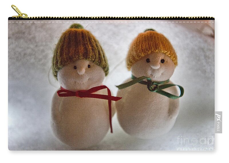 Snowman Zip Pouch featuring the photograph The Snowdens are Engaged by David Arment