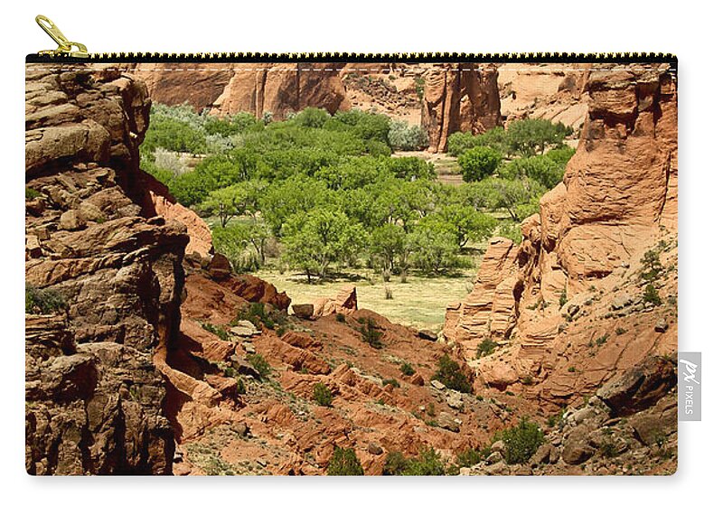 Arizona Zip Pouch featuring the photograph The Tseyi by Kathy McClure