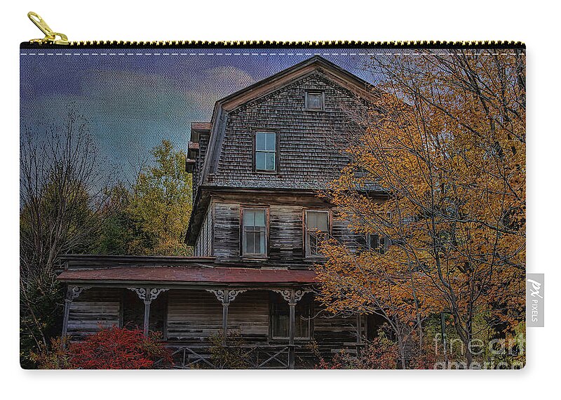 House Zip Pouch featuring the photograph This Olde House in New York by Deborah Benoit