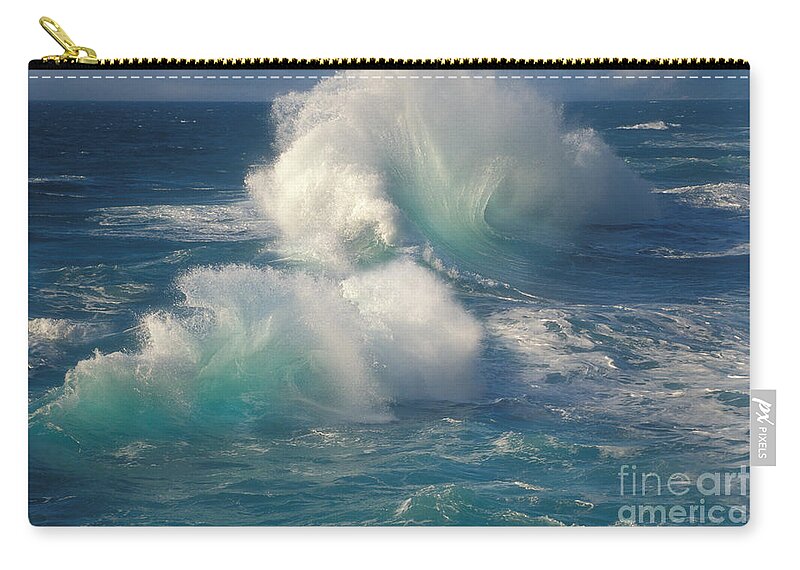 Water Zip Pouch featuring the photograph Waves On The Pacific Coast Of Oregon by Ron Sanford