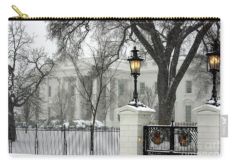 Washington Dc Photographs Zip Pouch featuring the photograph White House Christmas by Andrew Romer