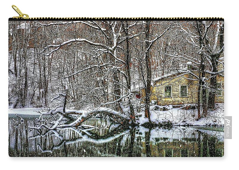 Winter Zip Pouch featuring the photograph Winter Wonderland by Randy Pollard