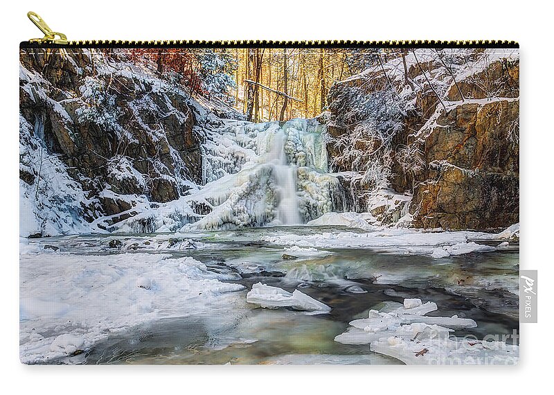Winter Carry-all Pouch featuring the photograph Winter Wonderland by Rick Kuperberg Sr