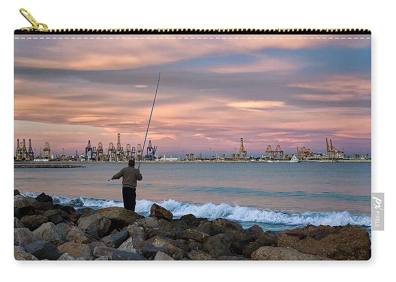 Cranes Port Zip Pouch featuring the photograph As he caught his dinner .... by Juan Carlos Ferro Duque