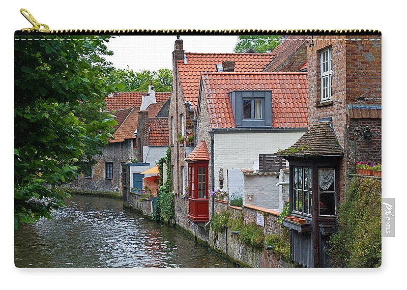Canal Zip Pouch featuring the photograph Brugge canal by David Freuthal