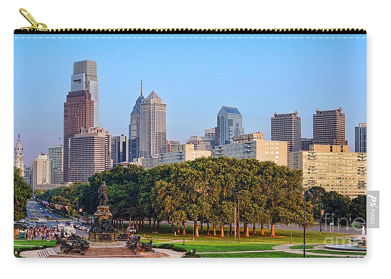 Downtown Zip Pouch featuring the photograph Downtown Philadelphia Skyline by Olivier Le Queinec