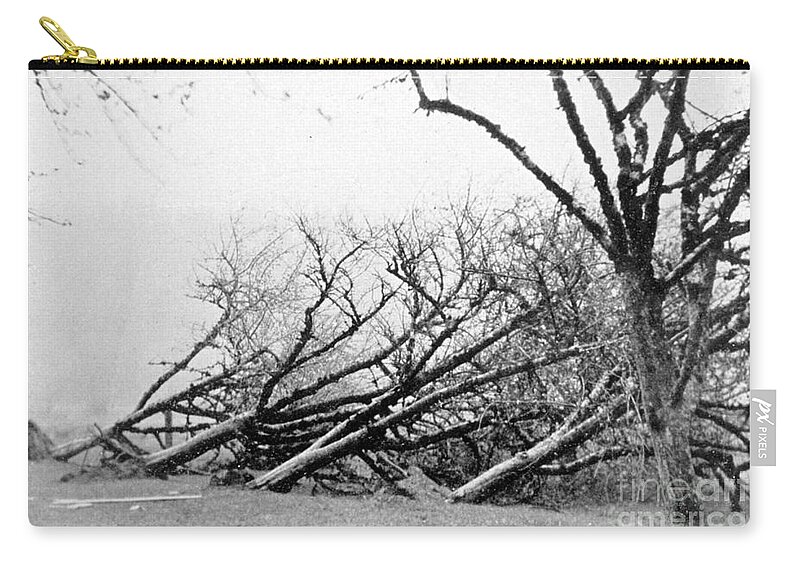 Science Zip Pouch featuring the photograph Dust Storm Damage, 1931 by Science Source