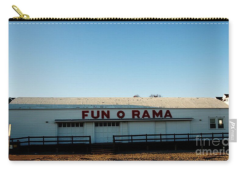 Maine Zip Pouch featuring the photograph Fun O Rama by Mary Capriole