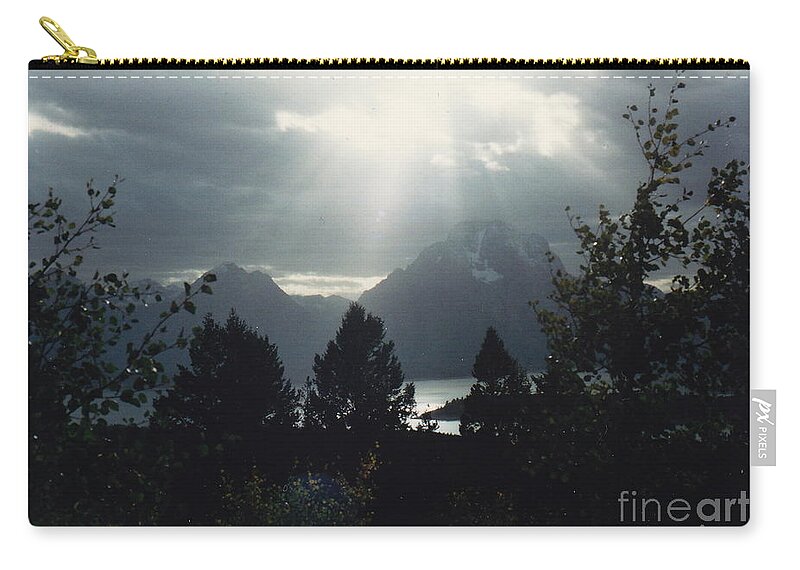 Light Rays Zip Pouch featuring the photograph Heavenly Rays by Barbara Plattenburg