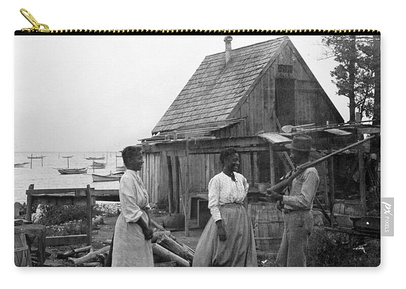 chesapeake Bay Zip Pouch featuring the photograph Oyster Fishermen - Chesapeake Bay Maryland - c 1905 by International Images