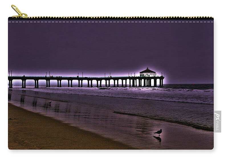 Manhattan Beach Pier Zip Pouch featuring the photograph Purple Dawn by Richard Omura