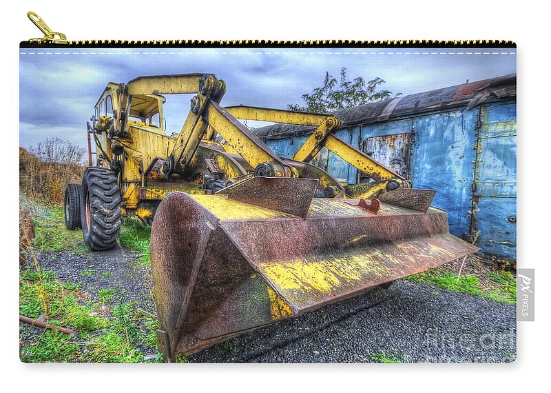 Hdr Zip Pouch featuring the photograph Scraper King 3.0 by Yhun Suarez