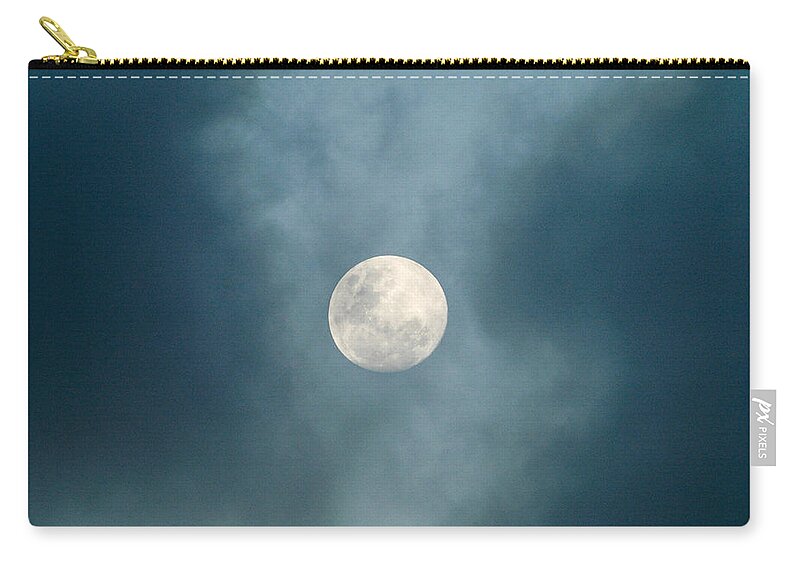 Africa Zip Pouch featuring the photograph Smoon by Alistair Lyne