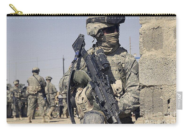 U.s. Army Soldier Armed With A Mk-48 Zip Pouch by Stocktrek Images