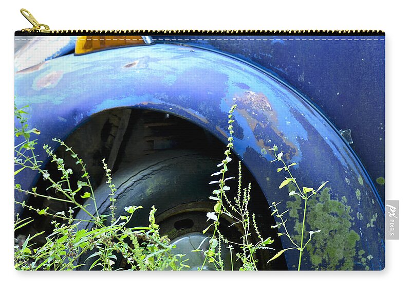 Volkswagen Zip Pouch featuring the photograph Volkswagen Graveyard - 1 by Carolyn Marshall