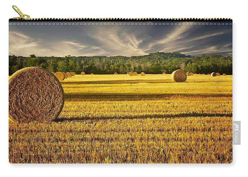 Agriculture Zip Pouch featuring the photograph Wisconsin Summer by Jarrod Erbe