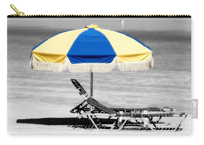 Beach Zip Pouch featuring the photograph Beach Day #1 by Raymond Earley