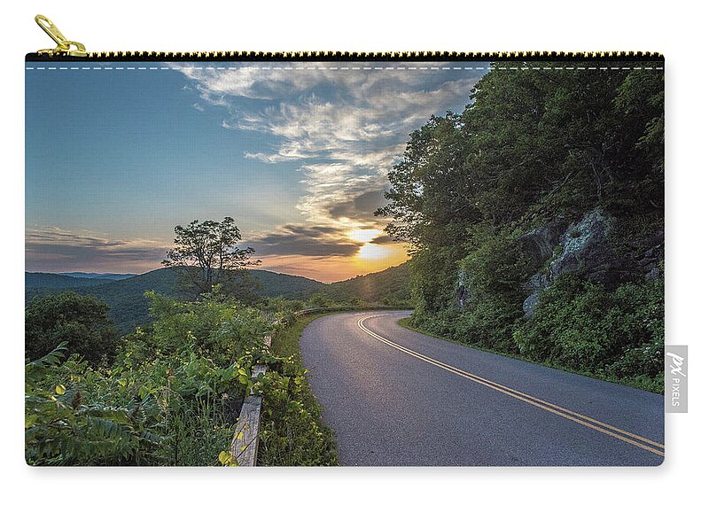 Va Mountains Zip Pouch featuring the photograph Blue Ridge Parkway Morning Sun #1 by Doug Ash
