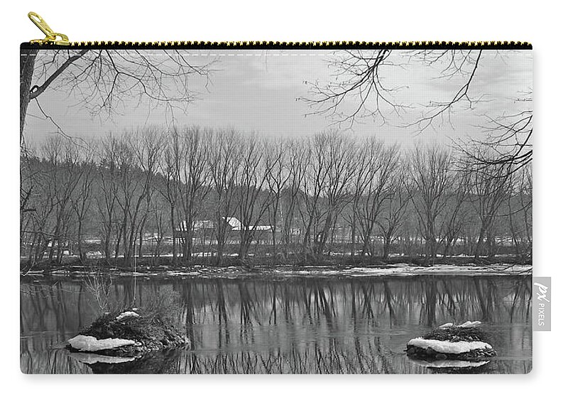 New England Landscape Zip Pouch featuring the photograph Housesitting 39 #1 by George Ramos
