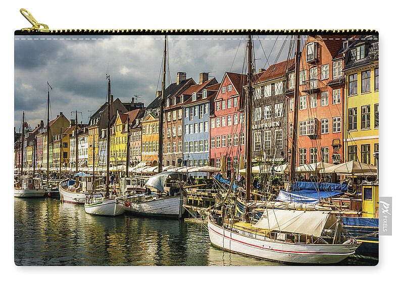 Nyhavn Zip Pouch featuring the photograph Nyhavn #1 by Andrew Matwijec