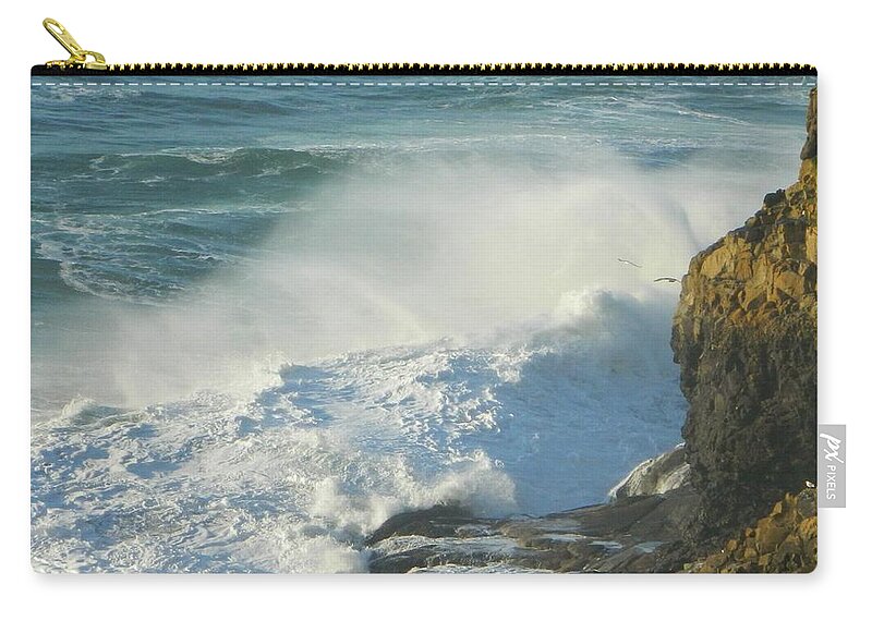 Oregon Zip Pouch featuring the photograph Ocean View #1 by Gallery Of Hope 