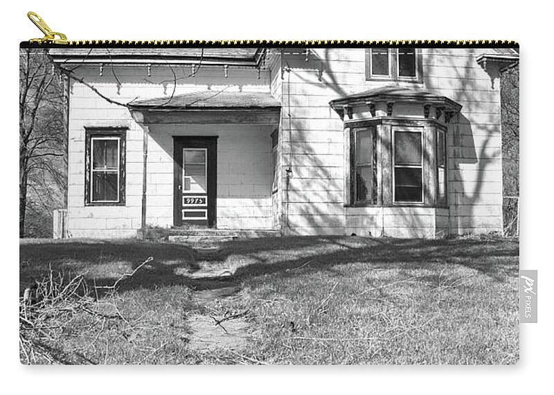 Barn Zip Pouch featuring the photograph Visiting the Old Homestead by Guy Whiteley
