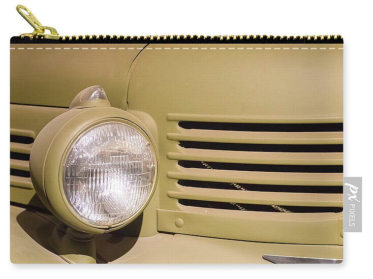 Car Zip Pouch featuring the photograph 1940 Officers Command Car by Gary Slawsky