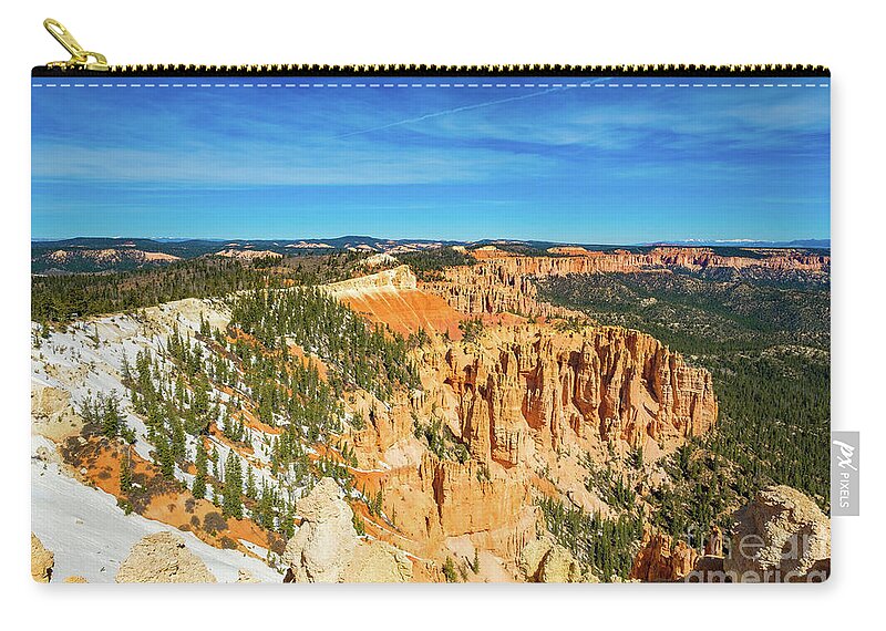 Bryce Canyon Zip Pouch featuring the photograph Bryce Canyon Utah #2 by Raul Rodriguez