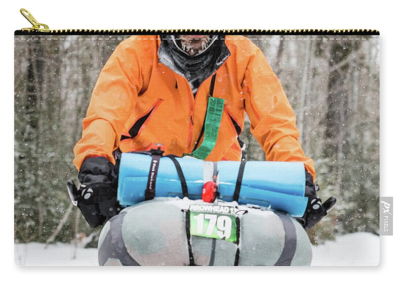 Arrowhead Ultra 135 Zip Pouch featuring the photograph 2518 by Lori Dobbs